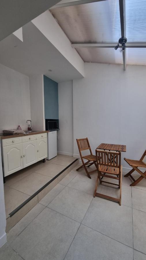 Appartement Calme Centre Ville A 80M Des Halles นาร์บอนน์ ภายนอก รูปภาพ